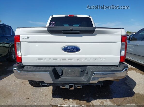 1FT7W2BT6JEB13147 2018 FORD F-250 White 