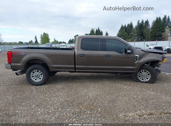 1FT7W2BT7HEF39987 2017 FORD F-250 Brown Սալոնի 360 աստիճան տեսք
