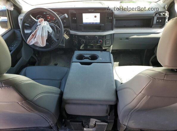 1FT7W2BT7SED89323 2025 FORD F250 White Widok deski rozdzielczej