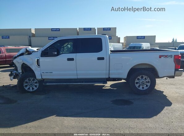 1FT7W2BT9NED75850 2022 FORD F-250 White Widok wnętrza 360 stopni