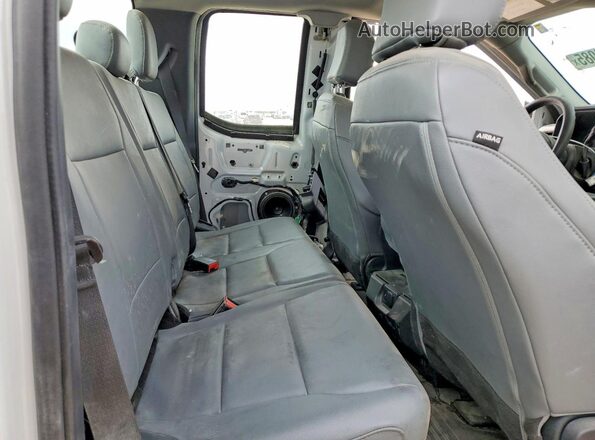 1FT7X2AA1PEC54018 2023 FORD F250 White Vista de los asientos traseros