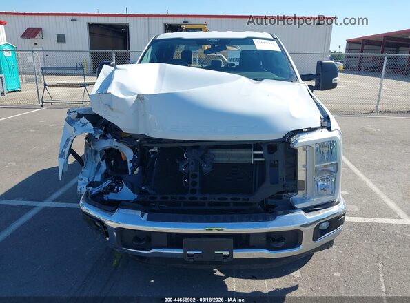 1FT7X2AA3SEC29081 2025 FORD F-250 White ხელსაწყოთა პანელის ხედი