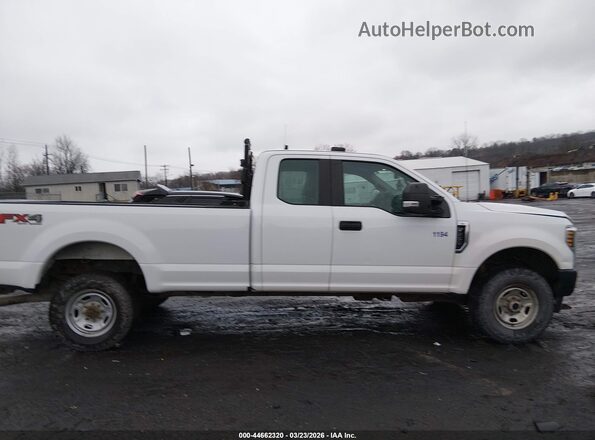 1FT7X2B65KEC46653 2019 FORD F-250 White Rear interior view