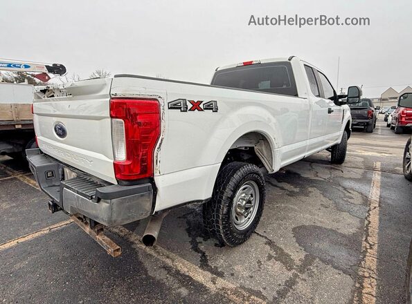 1FT7X2B66JEB19120 2018 FORD F250 White Front right
