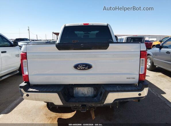 1FT7X2B68JEB92358 2018 FORD F-250 White 