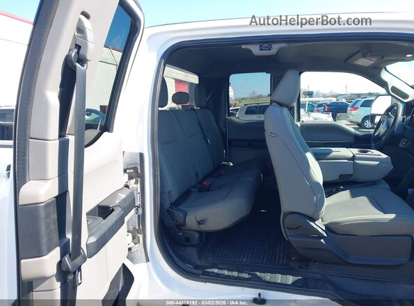 1FT7X2B69MED45804 2021 FORD F-250 White Widok naklejki z numerem VIN