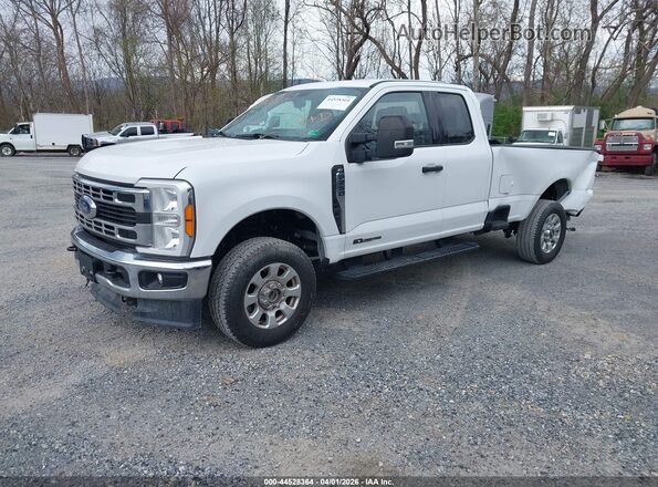 1FT7X2BTXPEC29053 2023 FORD F-250 White Front left