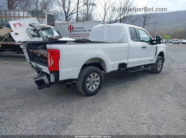 1FT7X2BTXPEC29053 2023 FORD F-250 White Rear right