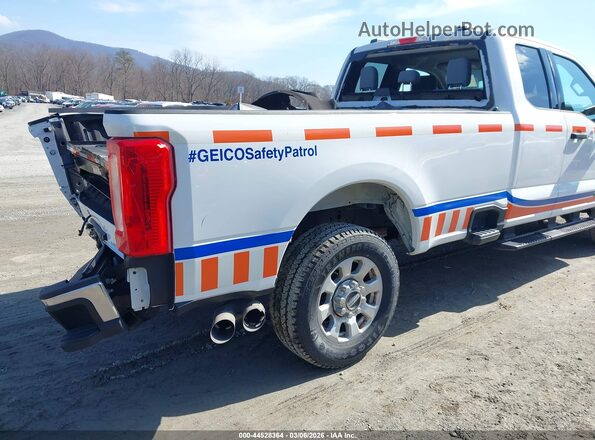 1FT7X2BTXPEC29053 2023 FORD F-250 White 