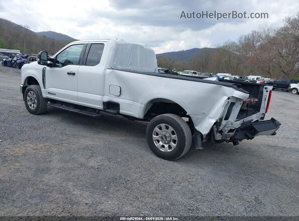 1FT7X2BTXPEC29053 2023 FORD F-250 White Rear left