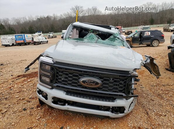 1FT8W2BM4TED08258 2026 FORD F250 Gray Widok z przodu