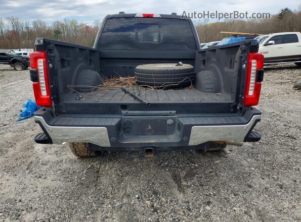 1FT8W2BT8PED24072 2023 FORD F250 Black Вид ззаду