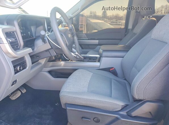 1FT8W2BT8SEC13563 2025 FORD F250 Black Вид салону спереду