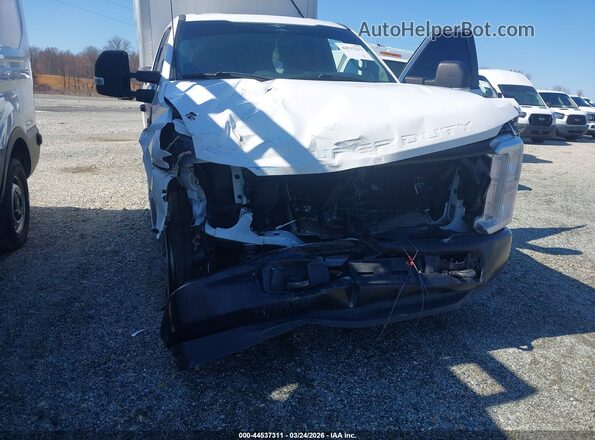 1FT8X2AA3PEC21171 2023 FORD F-250 White Դիմացի տեսք