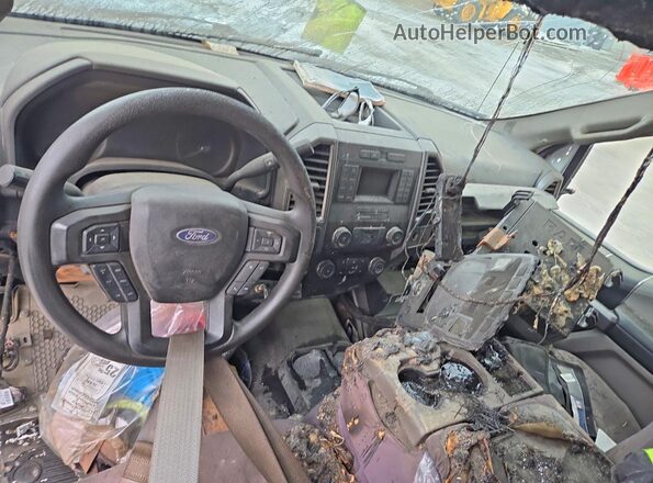 1FT8X3DT8JEB14143 2018 FORD F350 Burn Widok deski rozdzielczej