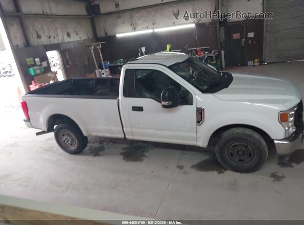 1FTBF2AN3NED56224 2022 FORD F-250 White Vista interior trasera