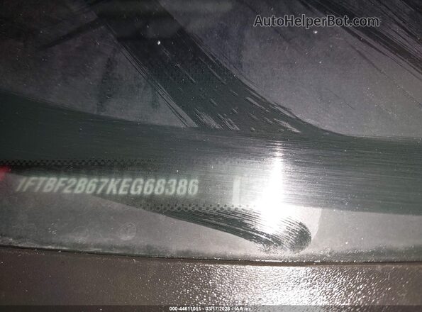 1FTBF2B67KEG68386 2019 FORD F-250 Красный Вид подкапотного пространства