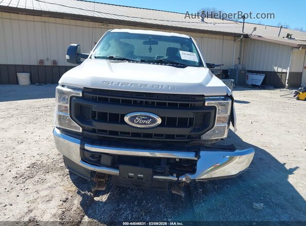 1FTBF2BT3LED77908 2020 FORD F-250 White Widok wnętrza z tyłu