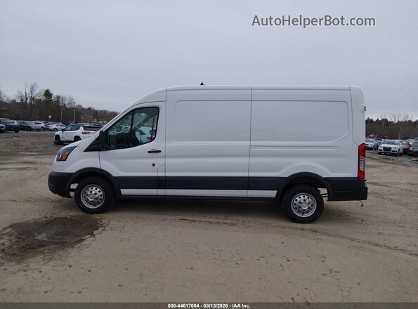 1FTBR2C8XPKB18051 2023 FORD TRANSIT-250 White Vista interior de 360 grados