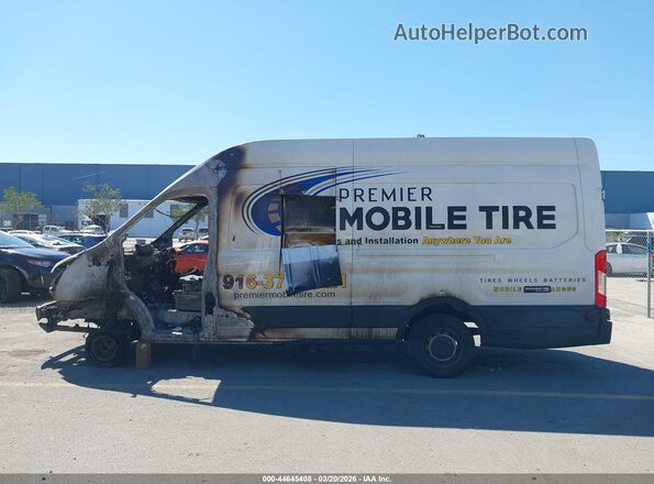 1FTBW3XG2KKB27609 2019 FORD TRANSIT-350 White Вид задньої частини салону