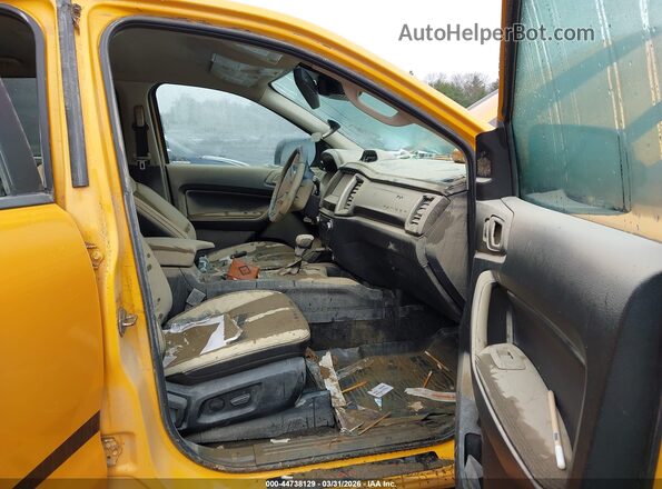 1FTER4FHXMLD92456 2021 FORD RANG Yellow წინა სალონის ხედი