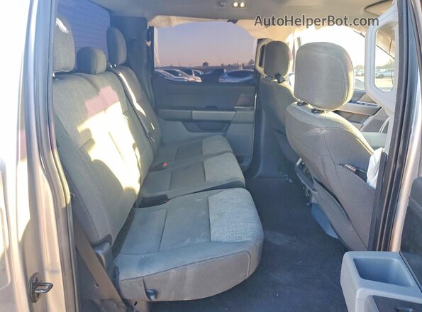1FTEW1CP5MFC46385 2021 FORD F150 Silver Rear seats view