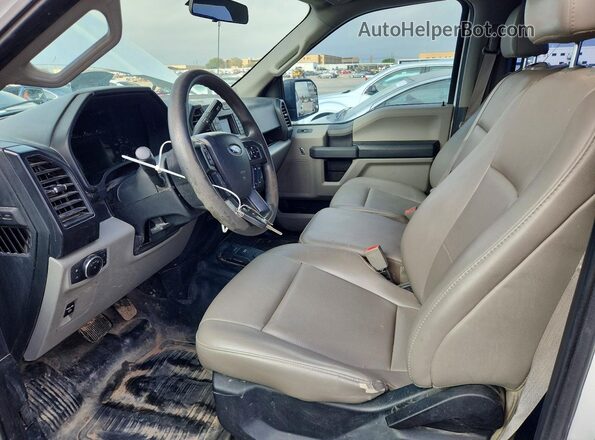1FTEW1EB1LKD36723 2020 FORD F150 White Вид салону спереду