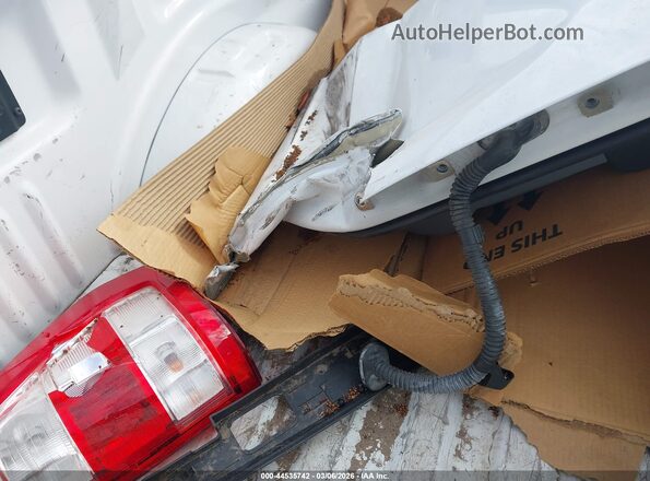 1FTEX1CB7MFB29845 2021 FORD F150 White Widok tylnych siedzeń