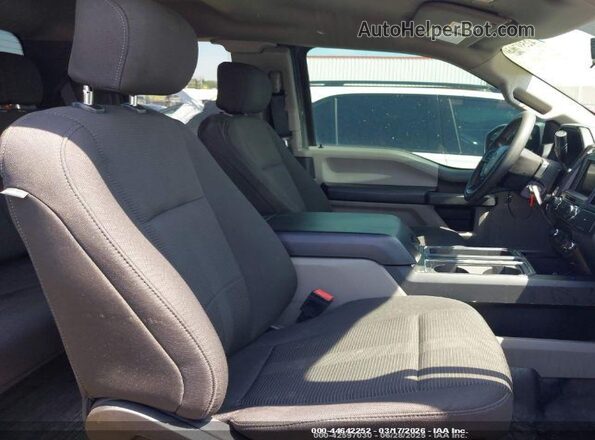 1FTEX1CP8JFD33741 2018 FORD F150 Gray წინა სალონის ხედი