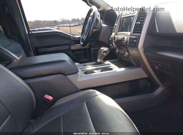 1FTFW1RG8JFA84047 2018 FORD F150 White Вид салону спереду
