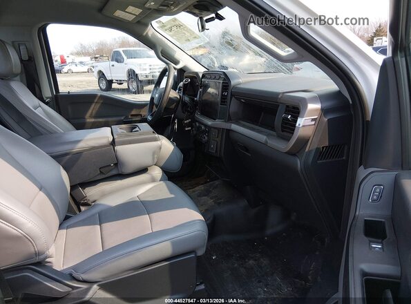 1FTMF1KP6RKD39945 2024 FORD F150 Белый Вид салона спереди