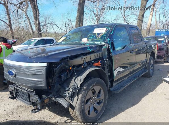 1FTVW1EL2PWG01737 2023 FORD F-150 LIGHTNING Black Widok z przodu