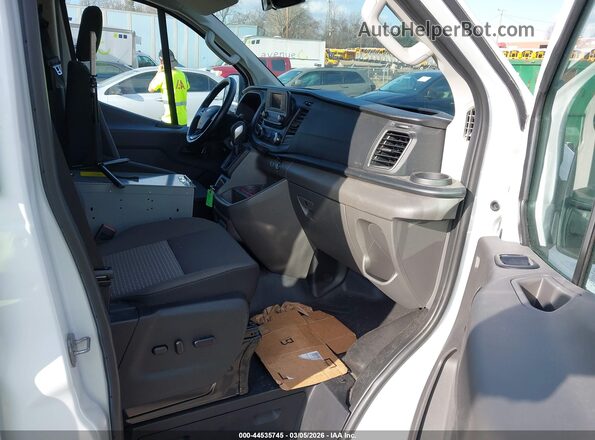 1FTYE1Y89RKB18778 2024 FORD TRANSIT-150 White Vista interior delantera