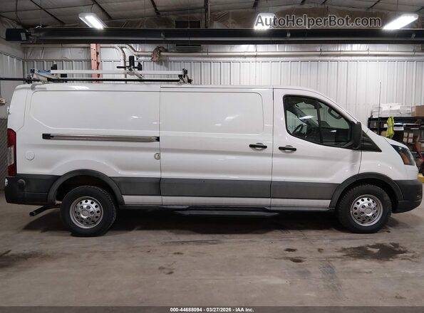 1FTYE2Y83RKB89884 2024 FORD TRANSIT-150 White Widok wnętrza z tyłu