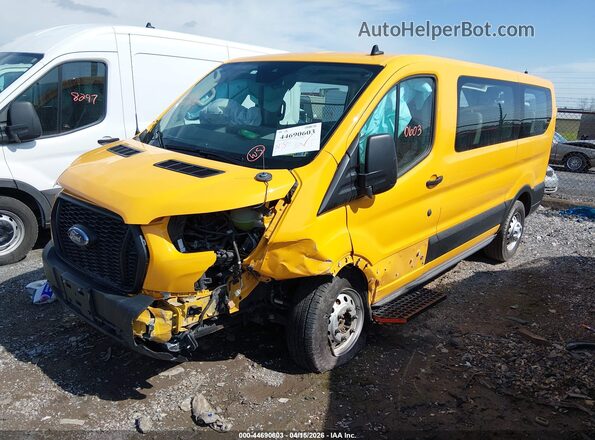 1FTYE2Y84RKA18772 2024 FORD TRANSIT-150 Yellow წინა მარცხენა ხედი სამი მეოთხედიდან