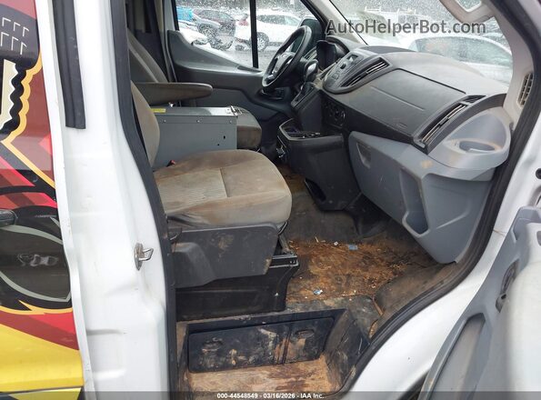 1FTYE2YM6HKB49598 2017 FORD TRANSIT-150 Red Widok naklejki z numerem VIN