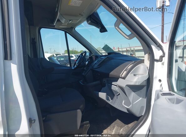 1FTYR2CM4HKA54081 2017 FORD TRANSIT-250 Белый Вид салона спереди
