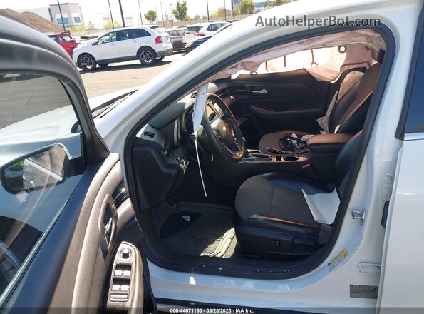 1G11C5SA4GF154001 2016 CHEVROLET MALIBU Белый Вид салона спереди
