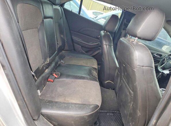 1G11C5SA6GF148300 2016 CHEVROLET MALIBU Silver Widok tylnych siedzeń