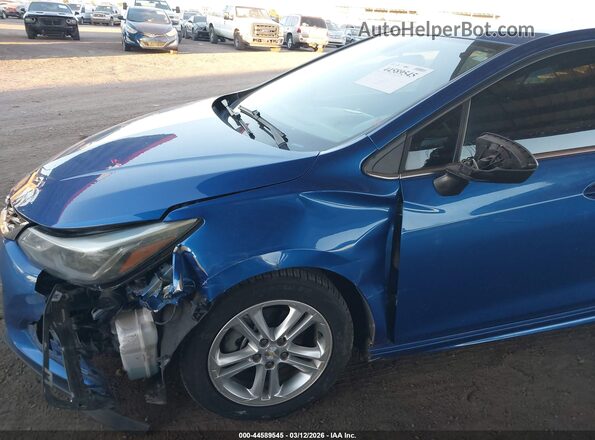 1G1BE5SM2J7128197 2018 CHEVROLET CRUZE Blue Front view