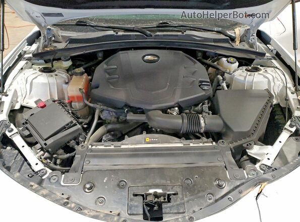 1G1FB1RSXM0142675 2021 CHEVROLET CAMARO White Widok wnętrza z tyłu