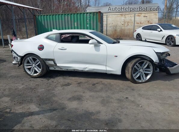1G1FD1RX6J0182947 2018 CHEVROLET CAMARO White Вид задньої частини салону