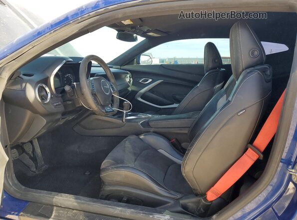 1G1FE1R78M0122895 2021 CHEVROLET CAMARO Blue Front interior view
