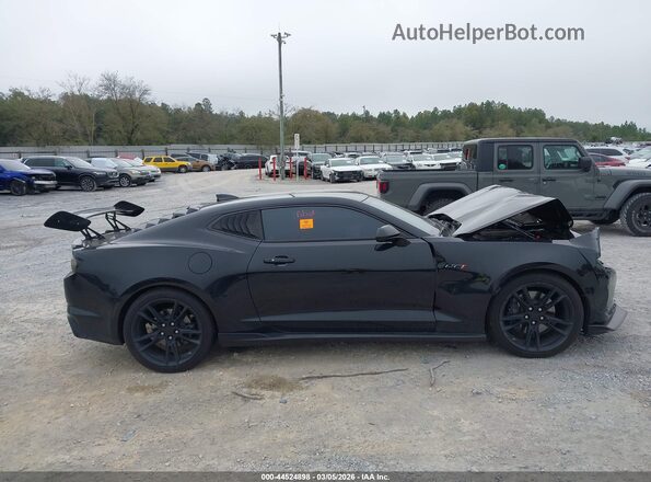 1G1FF1R74N0109043 2022 CHEVROLET CAMARO Black უკანა სალონის ხედი