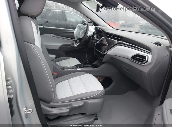 1G1FZ6S09P4170966 2023 CHEVROLET BOLT Silver Вид салону спереду
