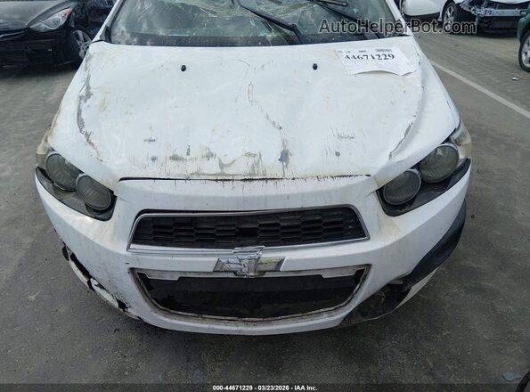 1G1JC6SH0G4152597 2016 CHEVROLET SONIC White Vista frontal