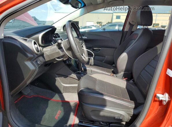 1G1JF6SB5L4101724 2020 CHEVROLET SONIC Orange წინა სალონის ხედი