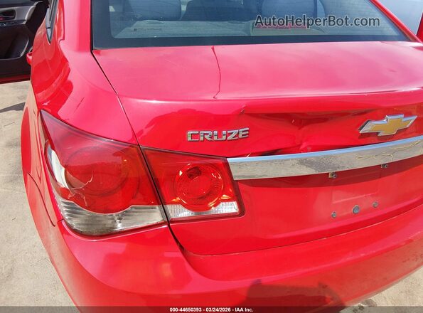 1G1PC5SH1G7213927 2016 CHEVROLET CRUZE Красный Вид спереди