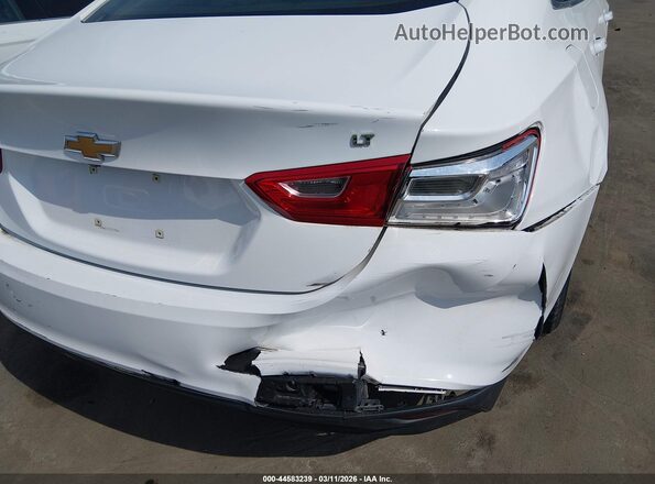 1G1ZD5ST1JF185103 2018 CHEVROLET MALIBU Белый Вид спереди