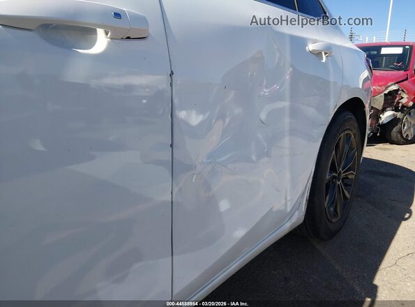 1G1ZD5ST4KF143350 2019 CHEVROLET MALIBU White Դիմացի տեսք